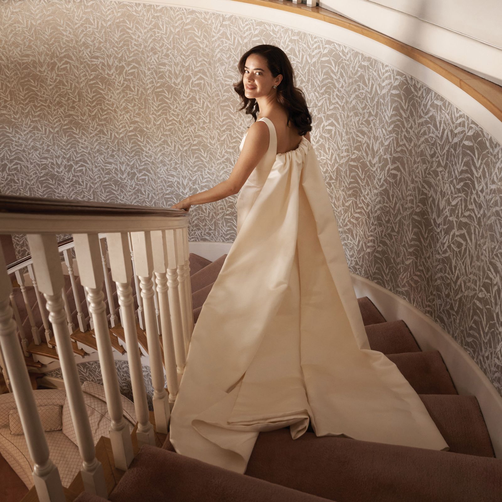 The Bride Wore An Audrey Hepburn-Inspired Wedding Dress To Marry At Her Grandparents’ Home In Mexico