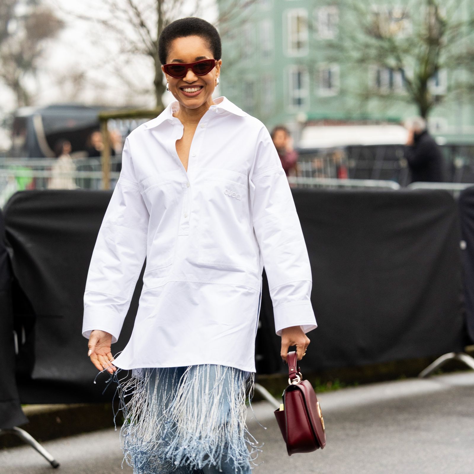 7 Shirt And Jeans Outfits That Are Anything But Boring