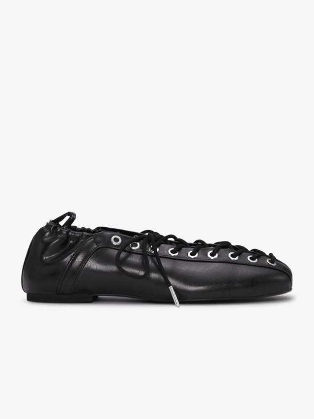 Image may contain Clothing Footwear Shoe and Sneaker